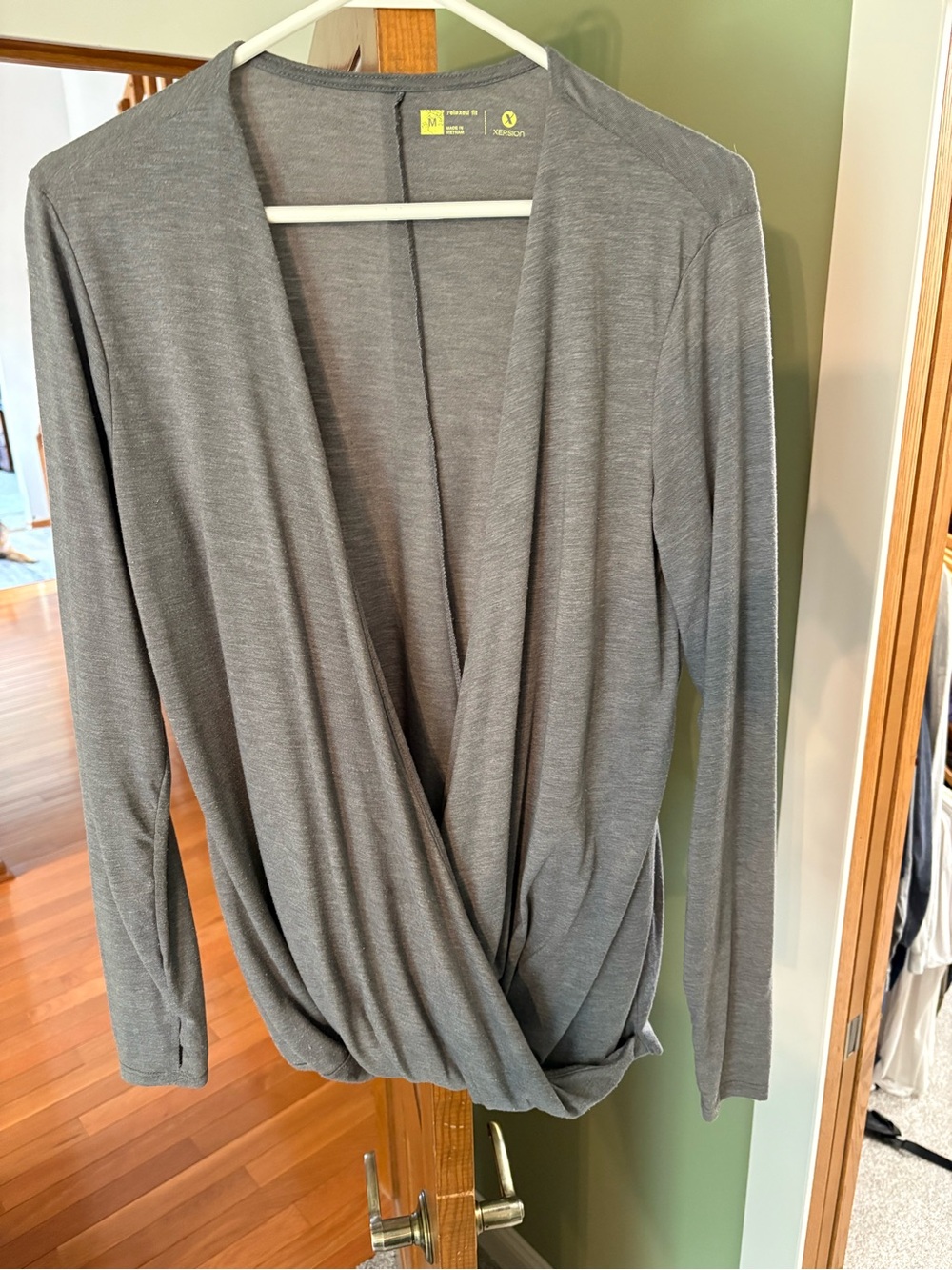 Women’s Gray Wrap-Front Long Sleeve Top